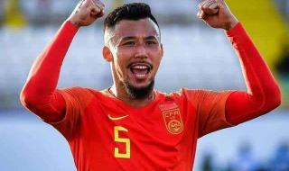 现役足球排名前十位 现役足球排名前十位